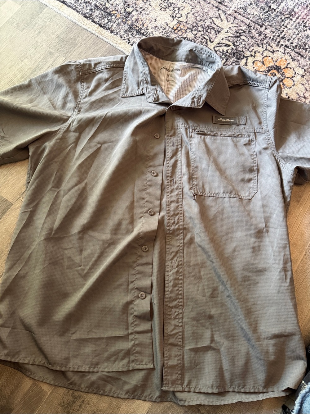 Eddie Bauer Men's Short-Sleeve Button-Down Shirt in Taupe